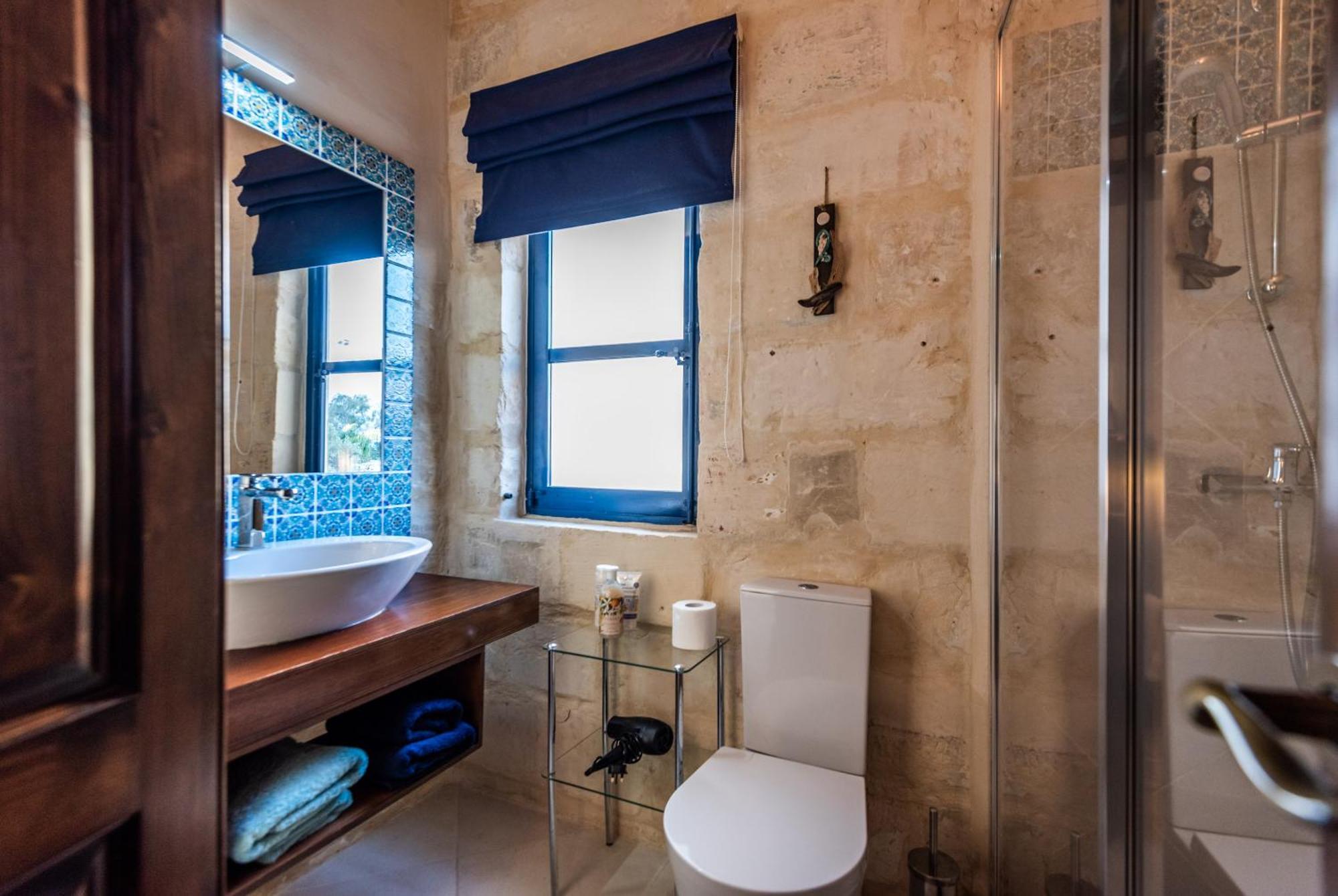 The Stonehouse Bed & Breakfast Saint Julian's Bagian luar foto