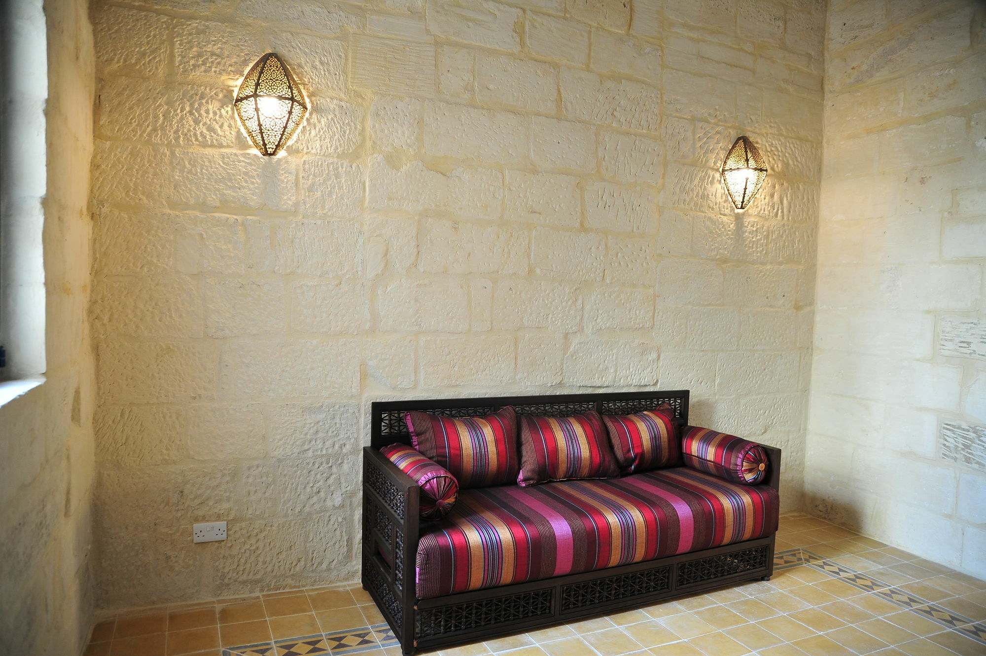 The Stonehouse Bed & Breakfast Saint Julian's Bagian luar foto