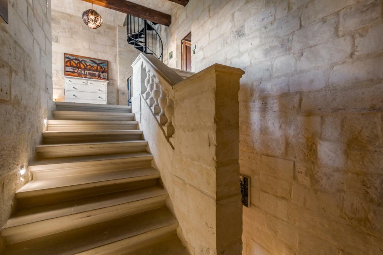 The Stonehouse Bed & Breakfast Saint Julian's Bagian luar foto