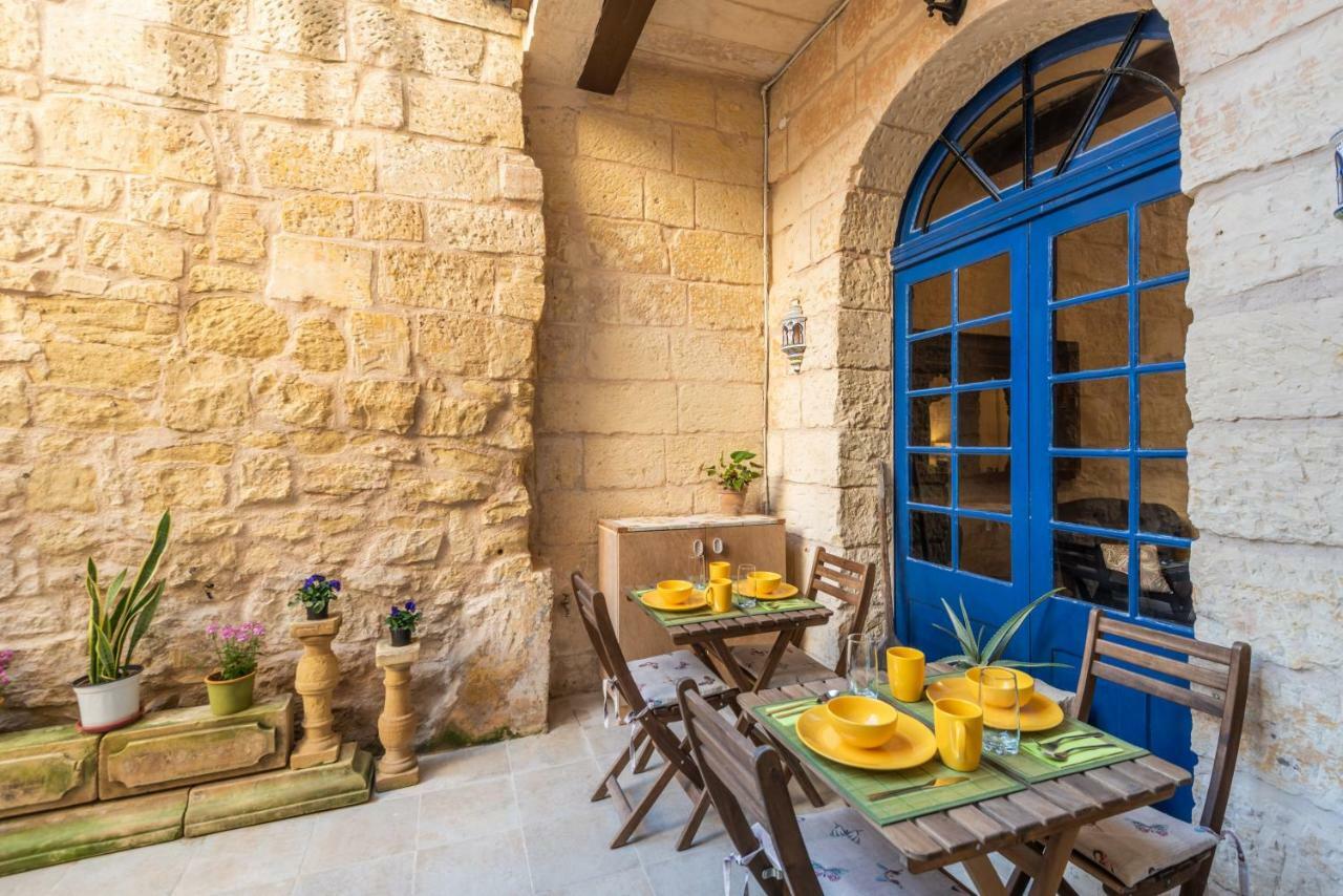 The Stonehouse Bed & Breakfast Saint Julian's Bagian luar foto
