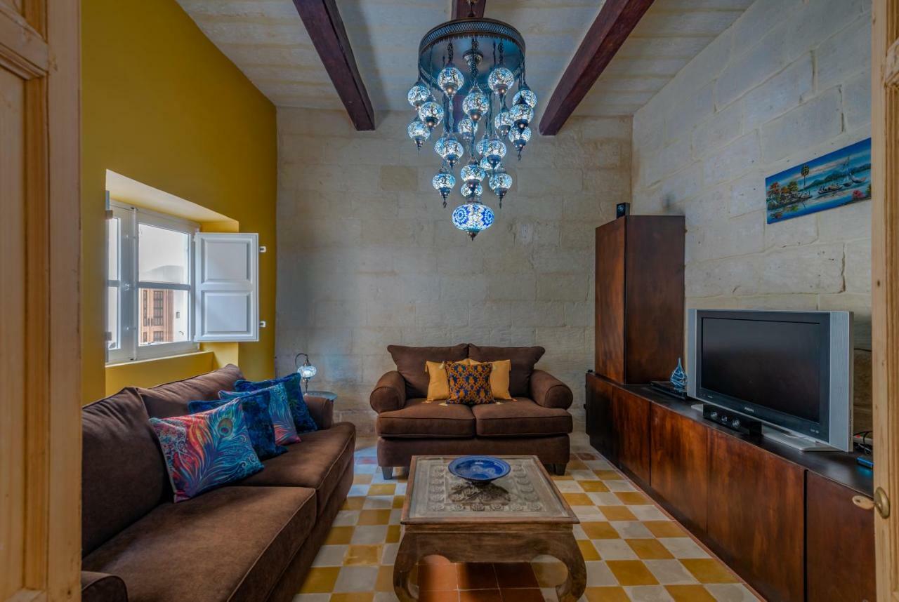 The Stonehouse Bed & Breakfast Saint Julian's Bagian luar foto