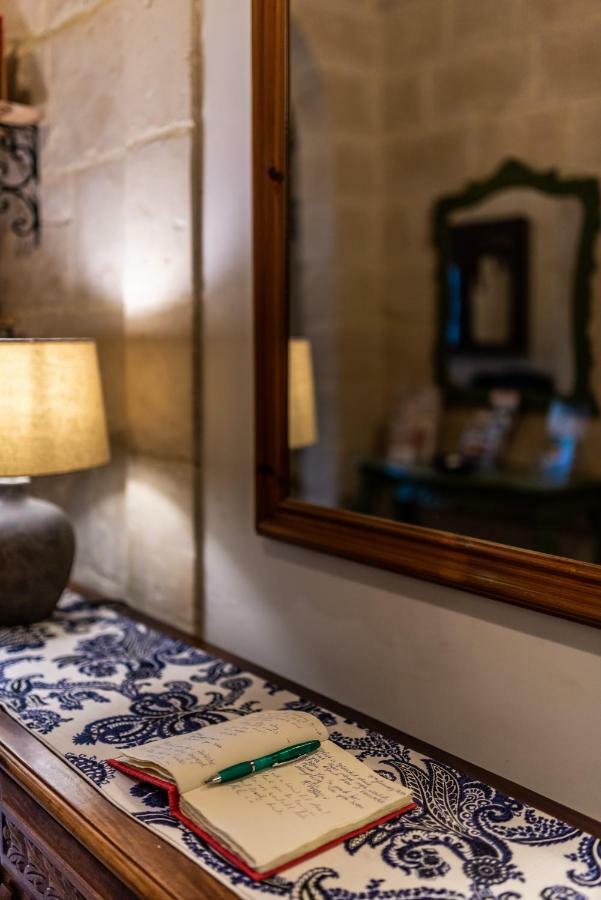 The Stonehouse Bed & Breakfast Saint Julian's Bagian luar foto