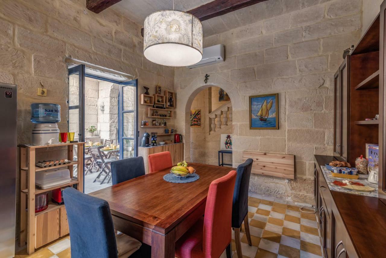 The Stonehouse Bed & Breakfast Saint Julian's Bagian luar foto
